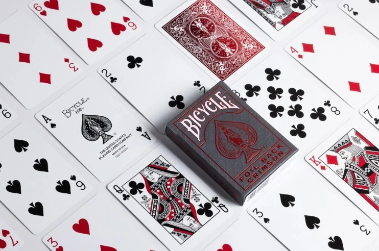 Bicycle Carte da Gioco Metalluxe Foil Back Crimson - Image 3